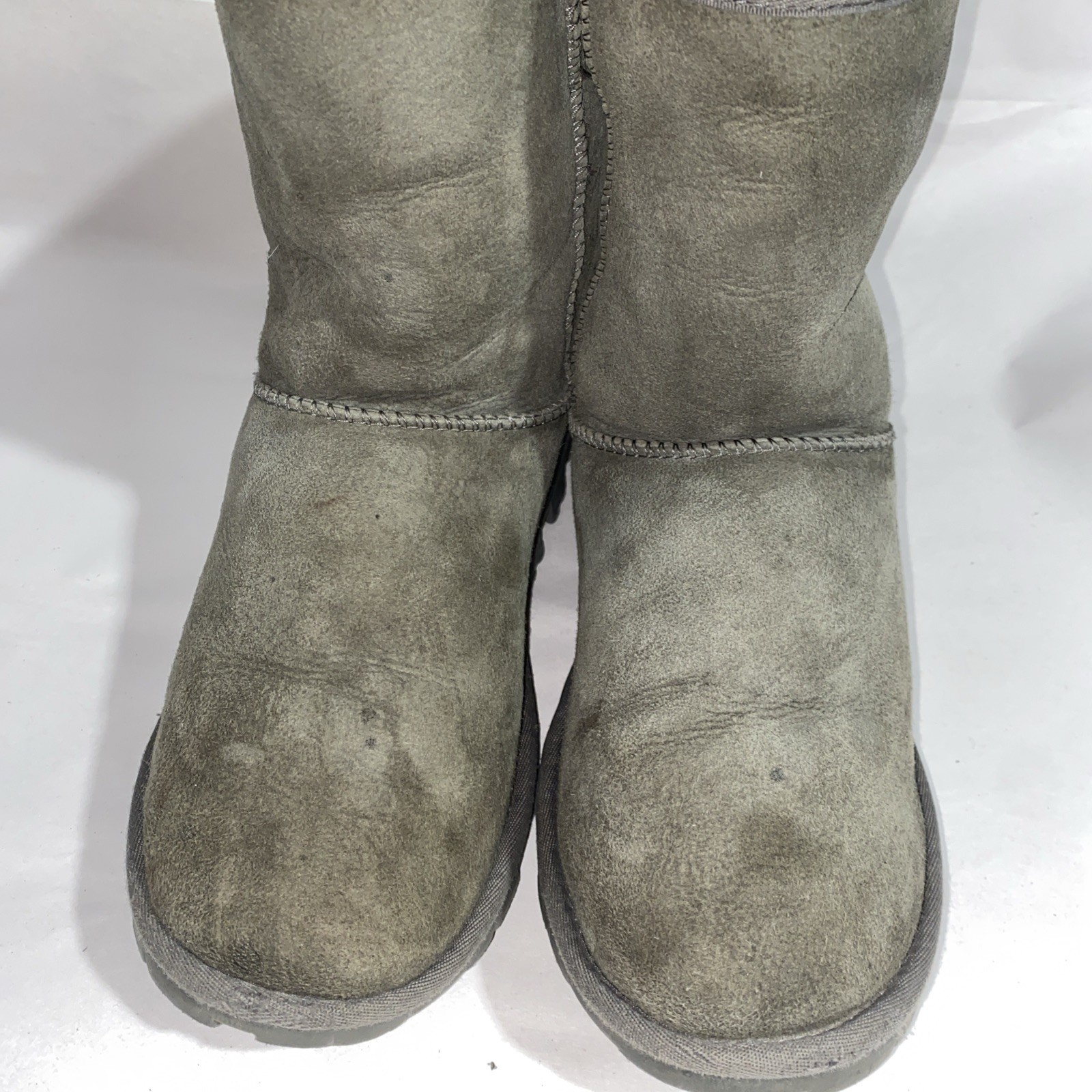 UGG Essential Short 5835 Gray Women’s Size 9 Snow Boots Lined Suede