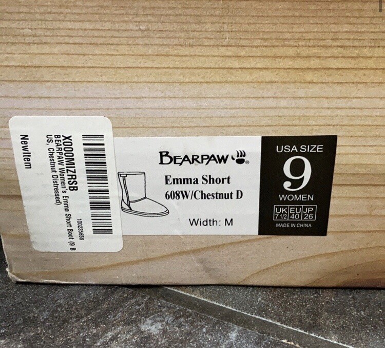 BEARPAW DISTRESSED CHESTNUT Emma Short 608W Boots Womens Size 9 w/BOX Great Cond