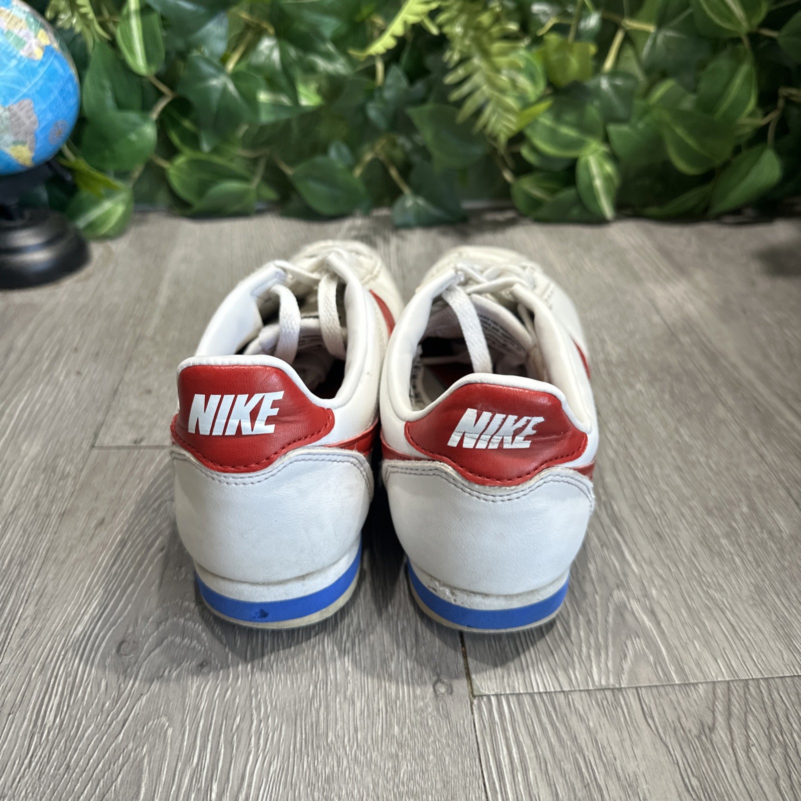 Nike Womens Classic Cortez 807471-103 White Casual Shoes Sneakers Size 7