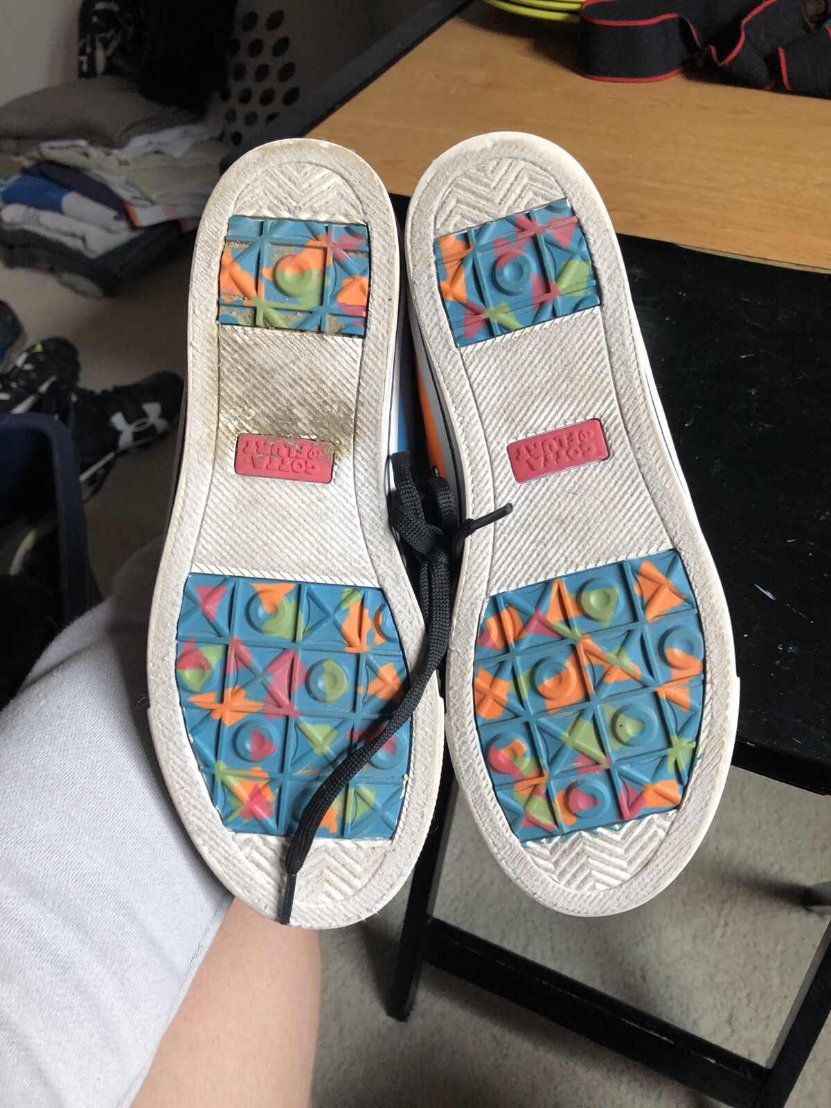 GF Gotta Flurt Neon Color Shoes Size 7 Women’s Cool Neon Heart Shoes