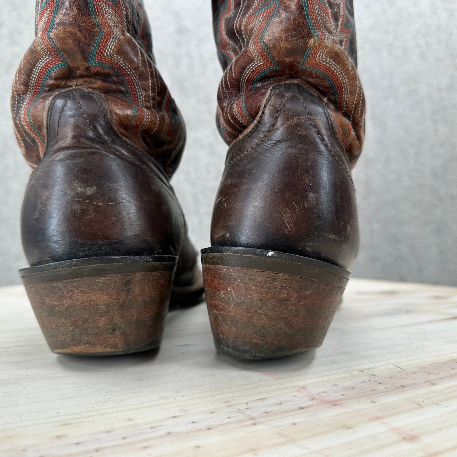 Ariat Womens Brown Leather Western Cowboy Boots Stitched Distressed Size 8.5 B
