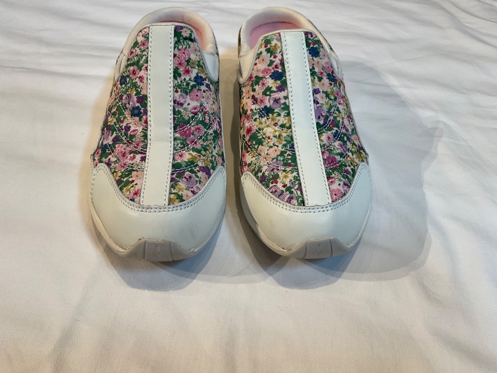 EASY SPIRIT Traveltime Shoes Women’s Size 7 Med Mules Slip On Closed toe Floral