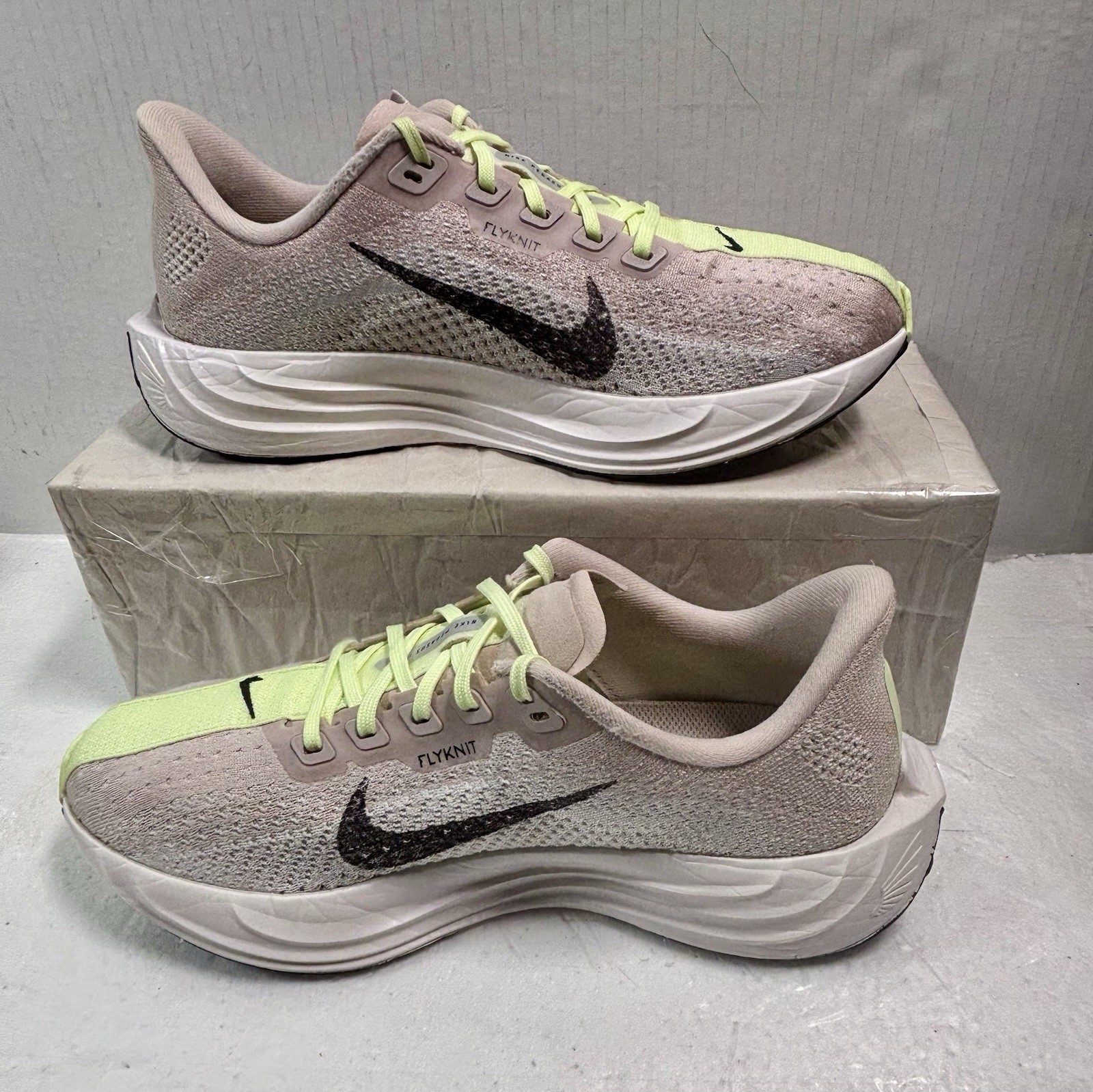 Nike Pegasus Plus Flyknit Zoom X Running Shoes Pink Neon/Yellow Accent. Size 7