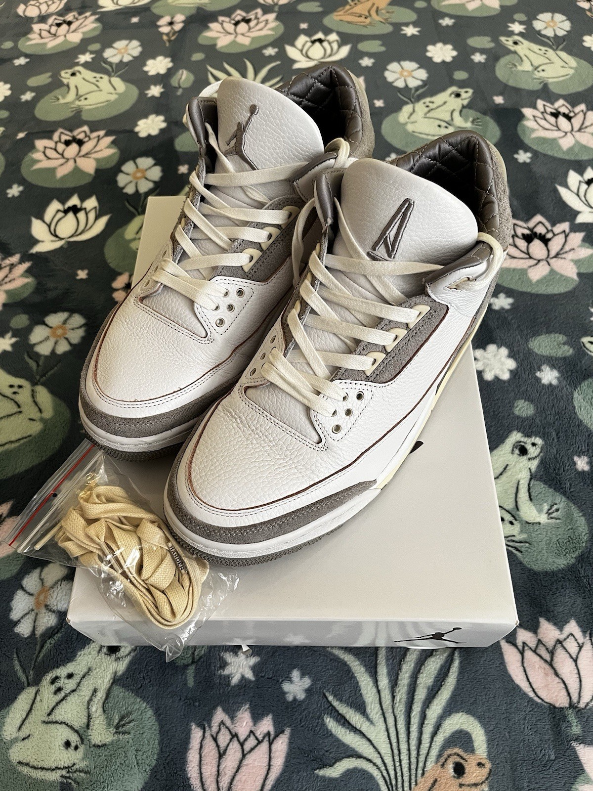 Size 10.5 M/ 12 W – Nike Air Jordan 3 Retro SP A Ma Maniere Low Raised By Women