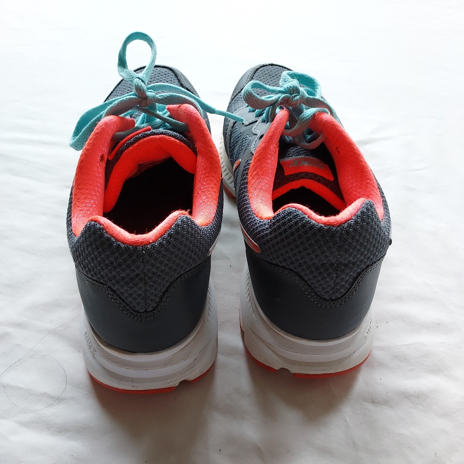 Nike Downshifter 6 Anthracite Turquoise Crimson Running Shoes Women’s Size 8