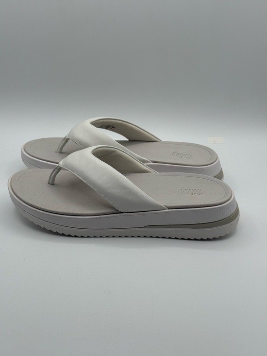 FitFlop Surf Leather Women’s White Platform Flip Flop Sandals Cushioned Comfort