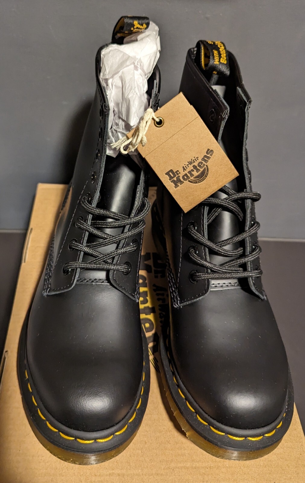 Dr. Martens Women’s 1460 8 Eye Leather Boots 11821006 BLACK SMOOTH Size 7 – NIB