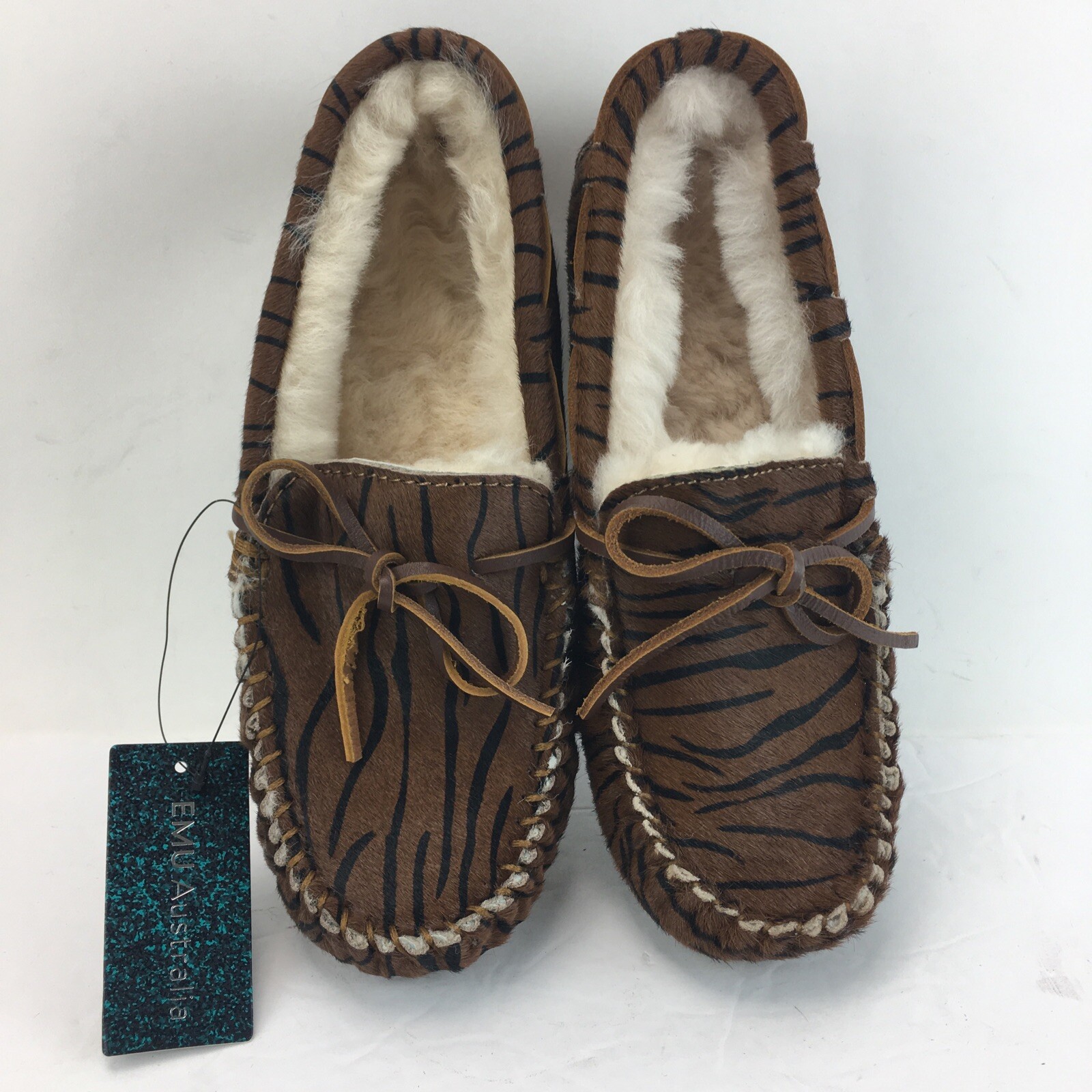 New EMU Australia Sheepskin Amity Fur Moccasins Shoes Tiger Women 6 US MSRP $80