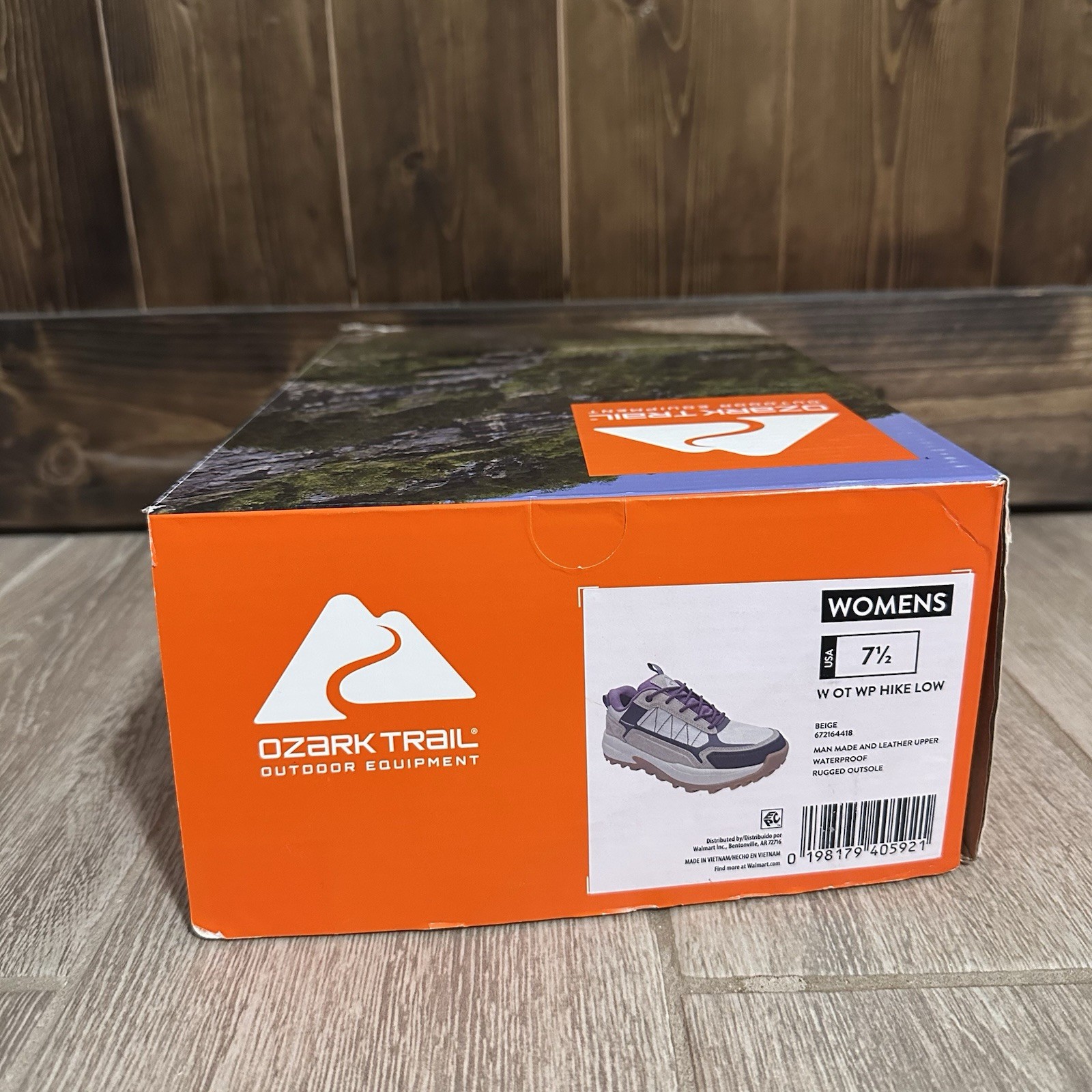 Ozark Trail Women’s Beige Leather Waterproof Hiker Hiking Shoes Size 7.5 NIB