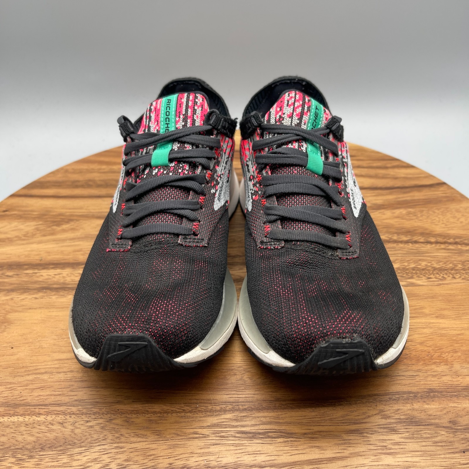 Brooks Ricochet Shoes Womens 8.5 B Black/Pink Running Comfort Walking Sneakers
