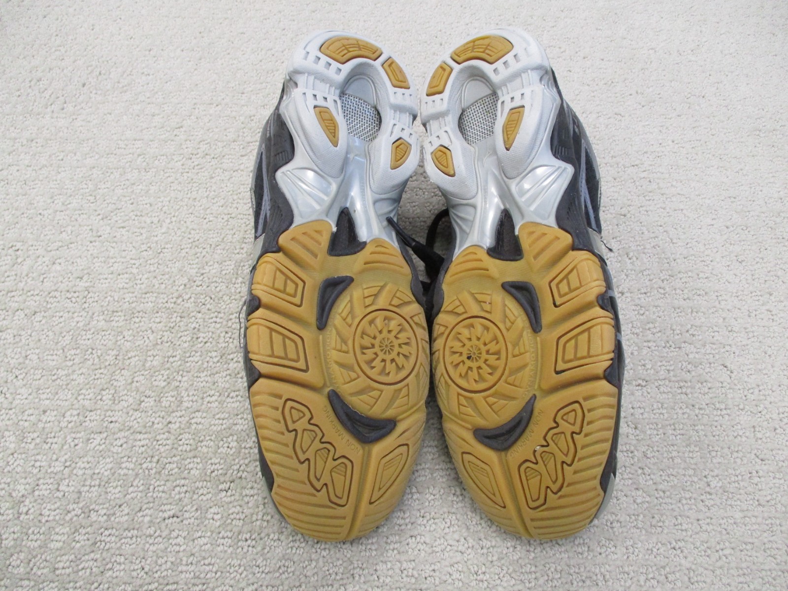 Mizuno Wave Bolt 6 Womens 9 Medium Black Volleyball Pickleball Tennis Sneakers