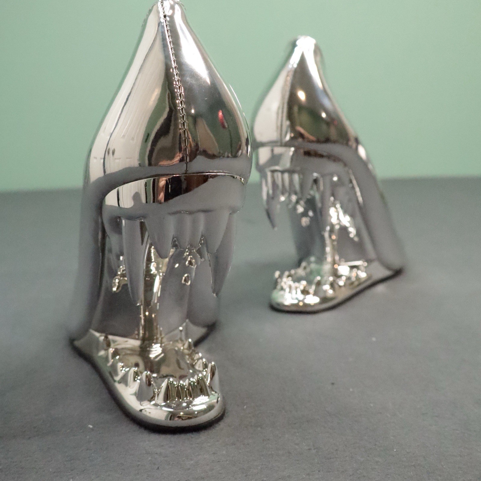 Metallic Silver Chrome Monster Teeth Jaw Heels Pointed Pumps Women Size 9.5