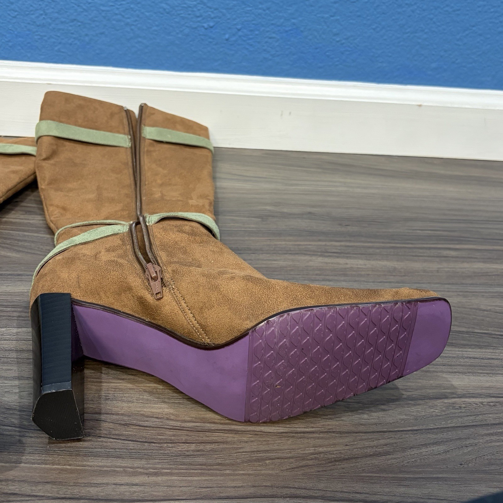 Vintage Suzanne Somers Brown Faux Suede Boots Green Bows Square Heel Women 9M