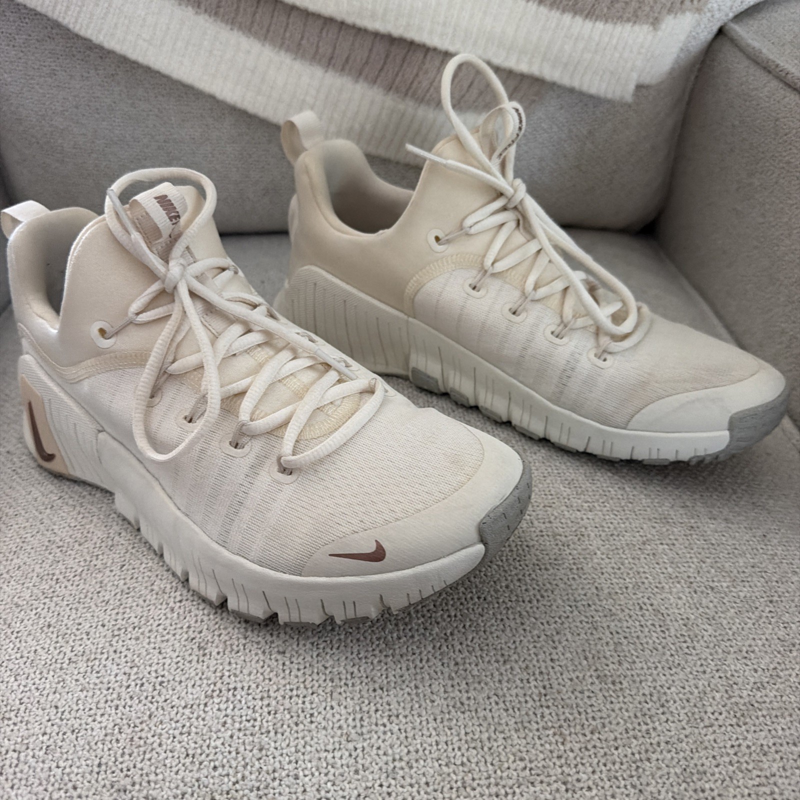 Nike Free Metcon 6 Pale Ivory Athletic Shoes, Women’s Size 10- FJ7126-100