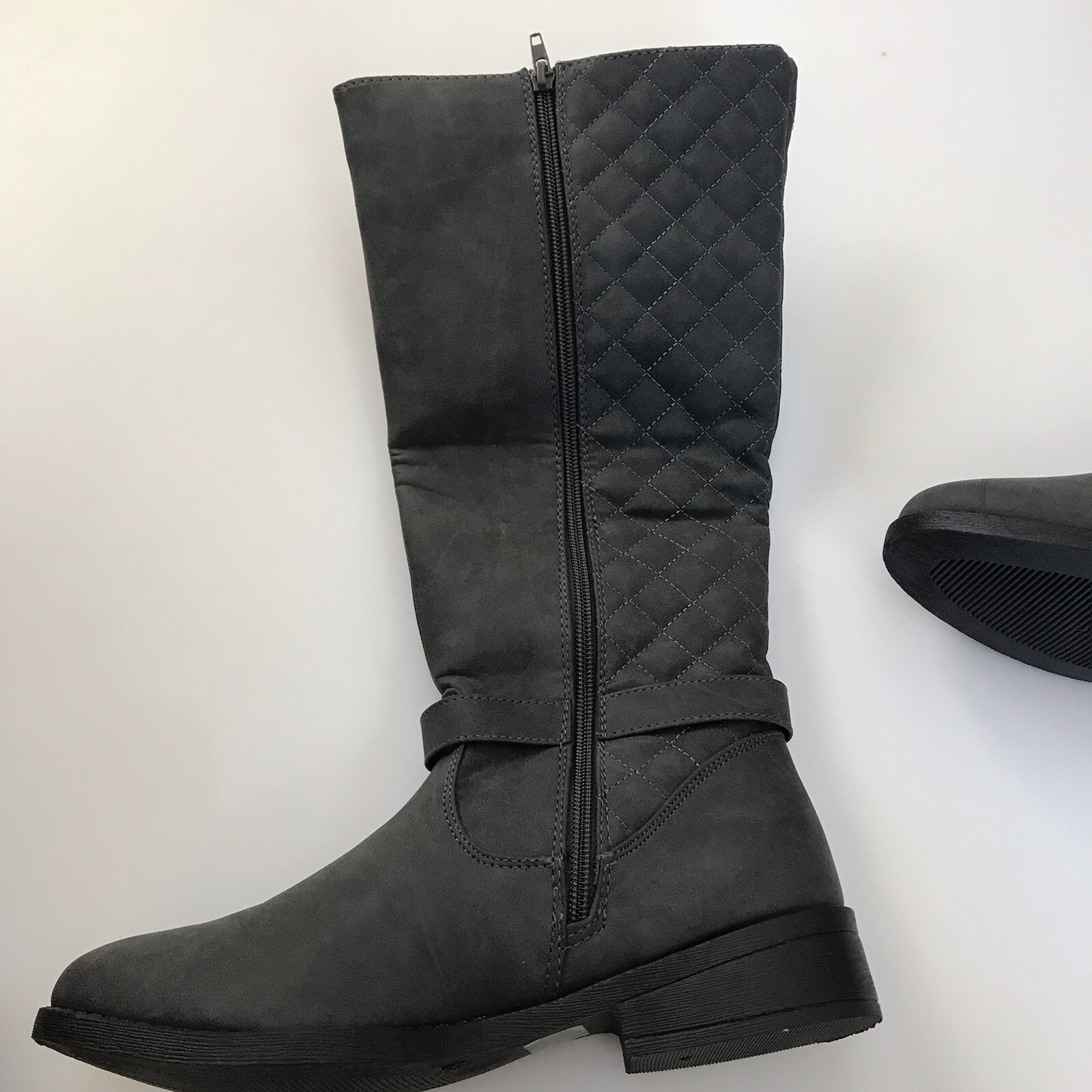 Faux Leather Suede Grey Knee Boots Womens Size 9M Fiorina Quilted Wells Collecti
