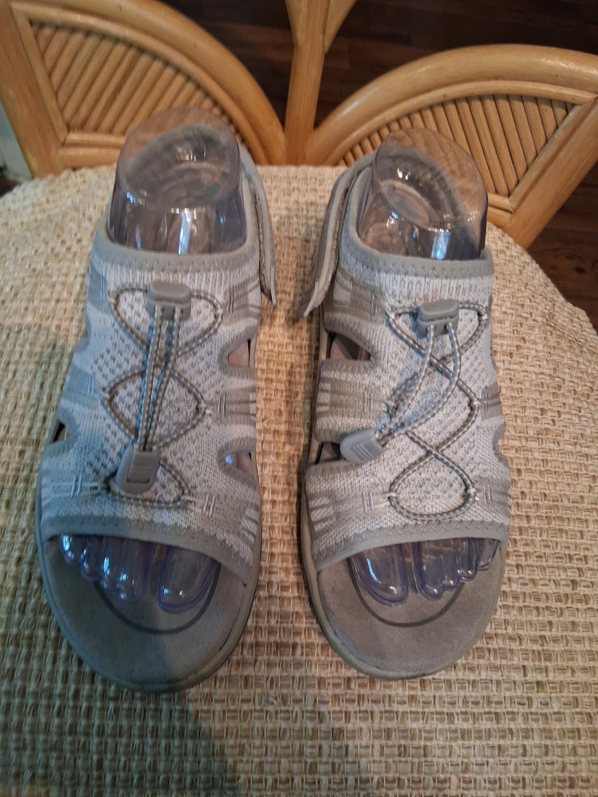 Orthofeet Maui Women Size 8M Gray Stretch Knit Orthopedic Comfort Sandal Bungee