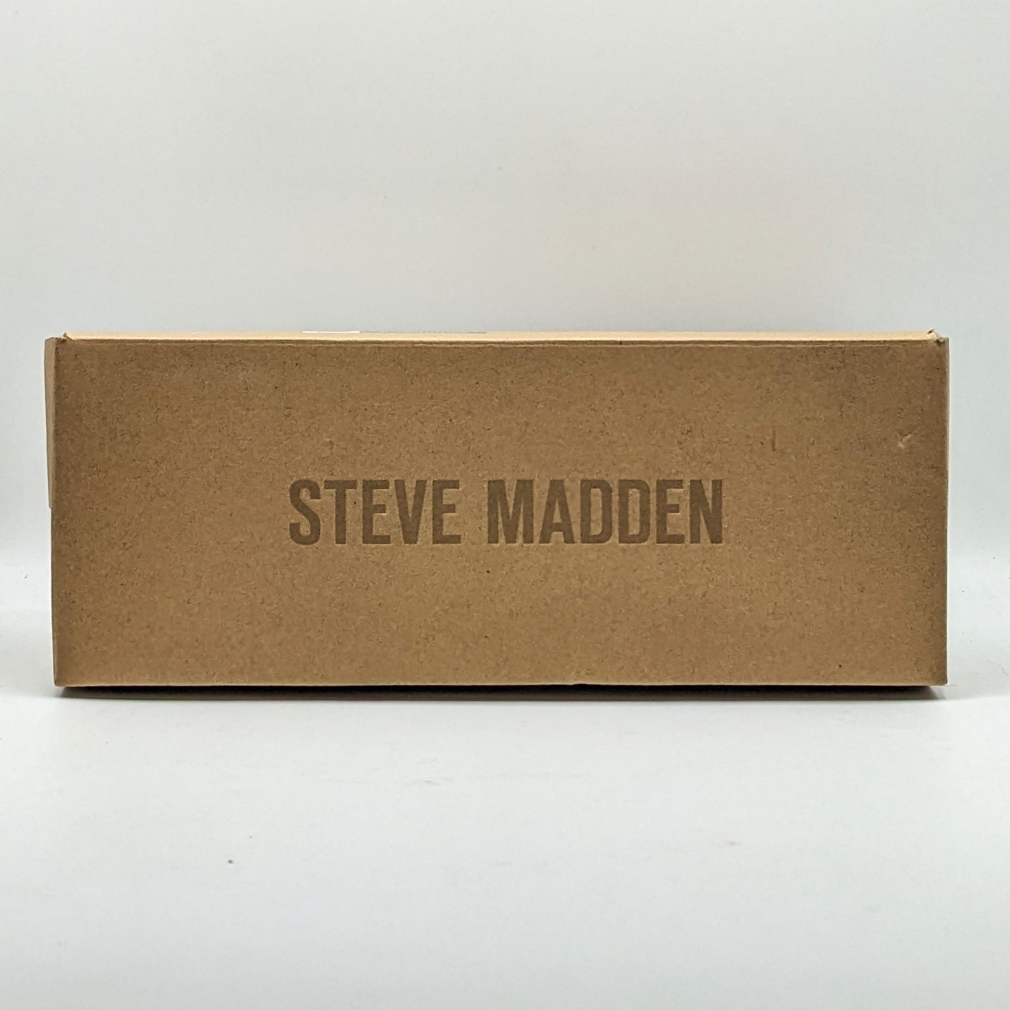 Steve Madden «LIMITT» Women’s Textured Cris-Cross Flat Mule Sandal (Bone) – NEW