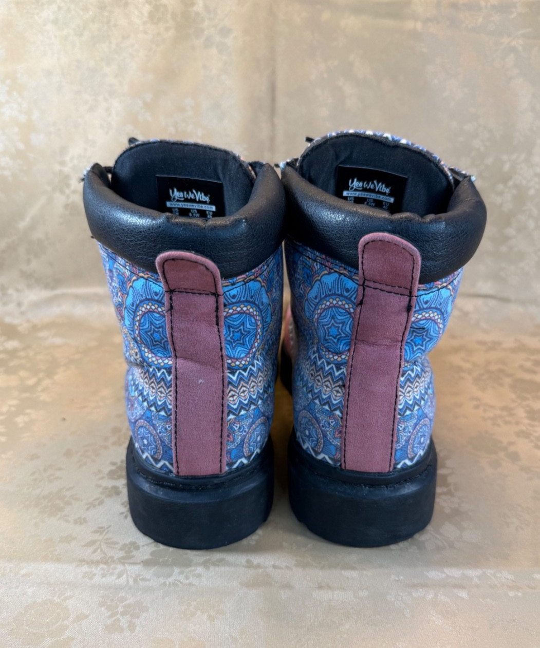 YES WE VIBE Women’s Size 8.5 Pink Boho Lace Up Ankle Boots excellent Condition