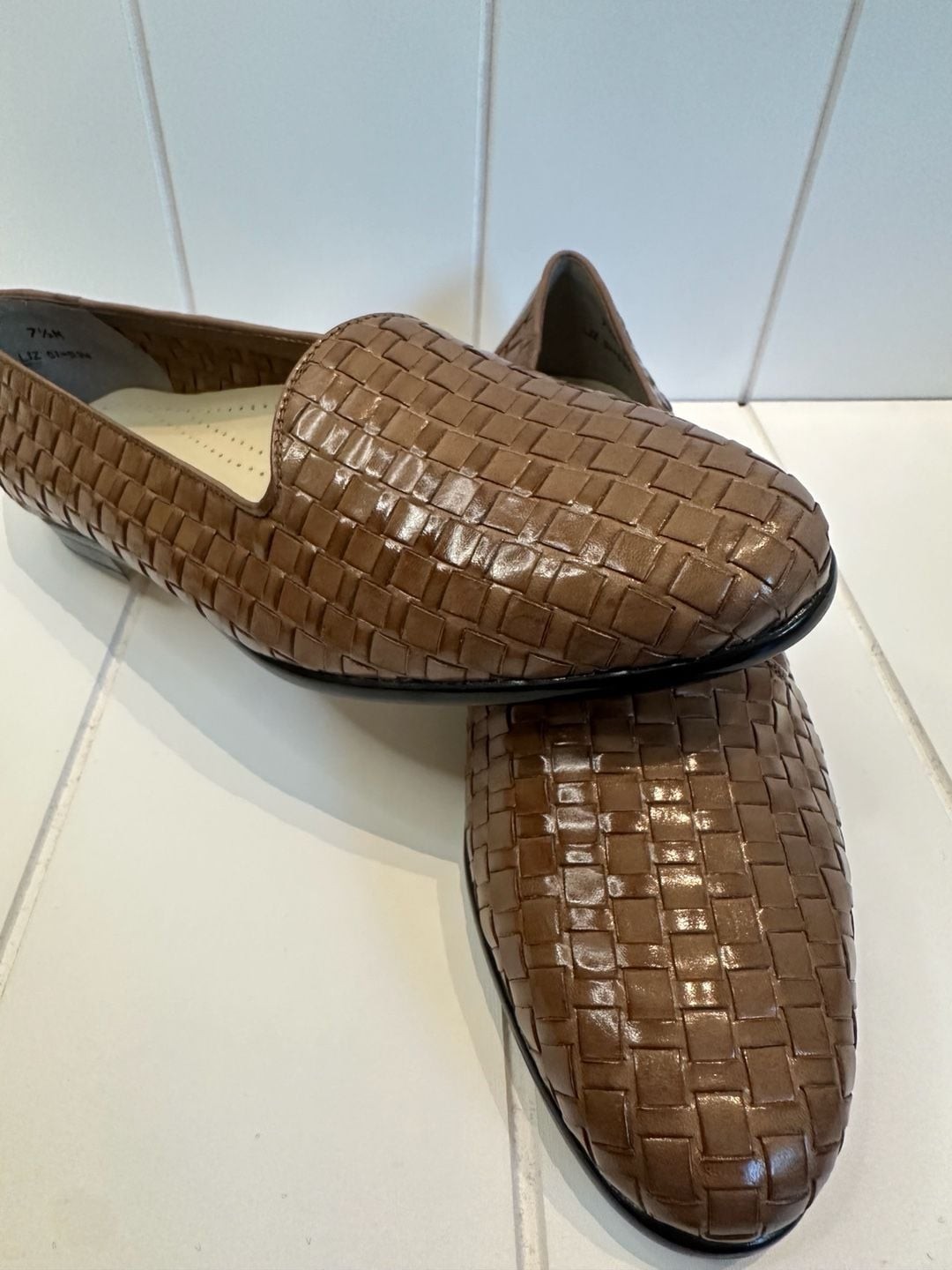 New! Trotters Liz Women’s Woven Brown Leather Loafers