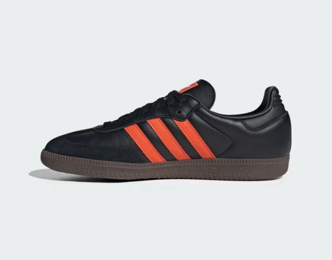 Adidas Women’s Samba OG Black/Impact Orange/Gum Leather Low Top JR0910 Size 6