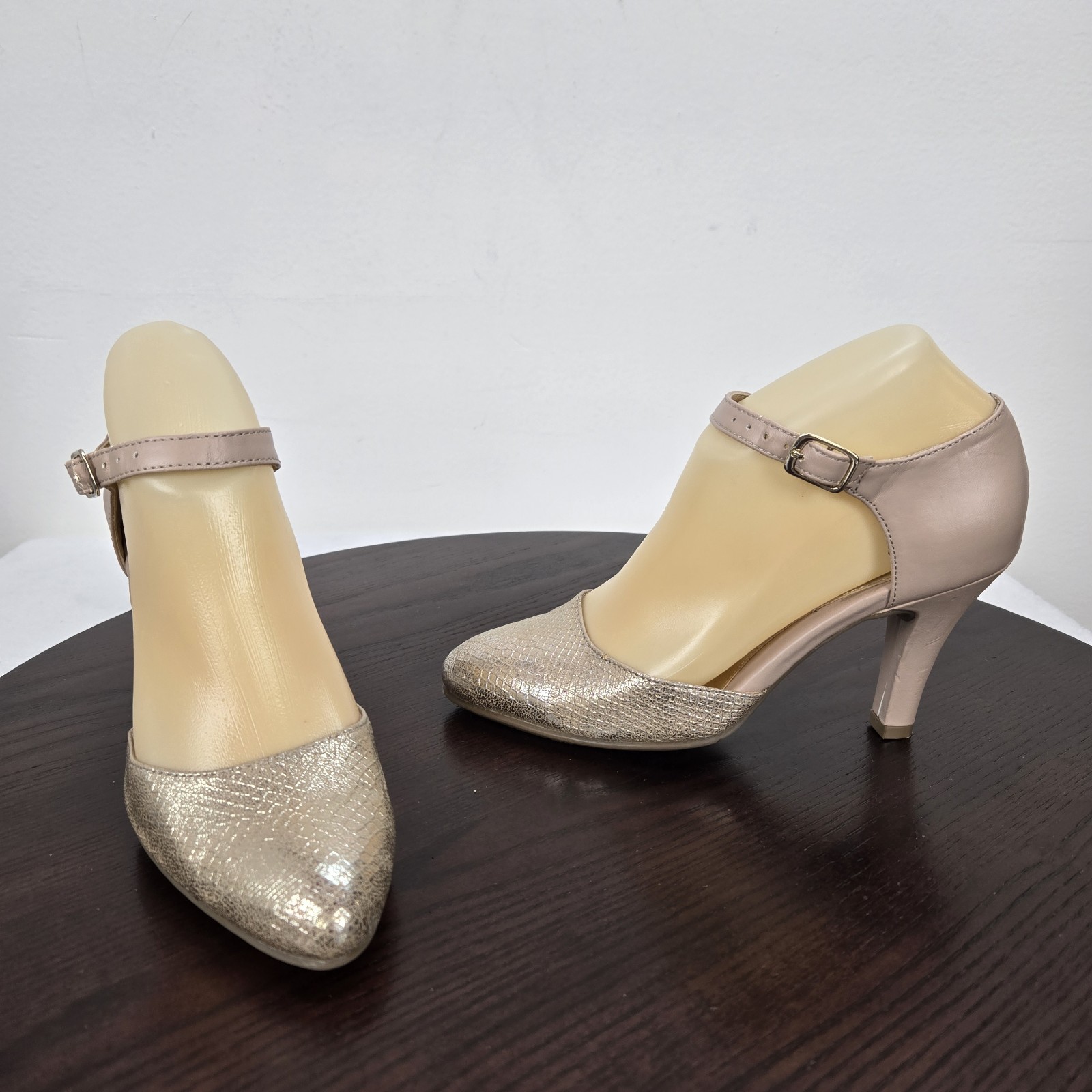 Solesenseability Pumps Women 6.5M Beige Gold Ankle Buckle Strap Casual Party