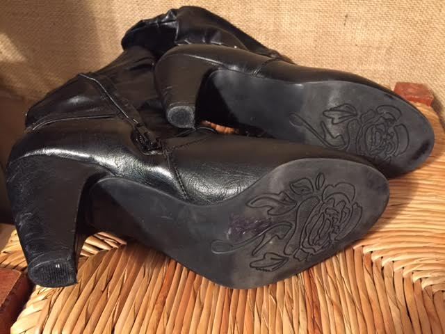 Rialto half calf black women’s zip boots size 6M heels 3.5 in. top to bottom 13