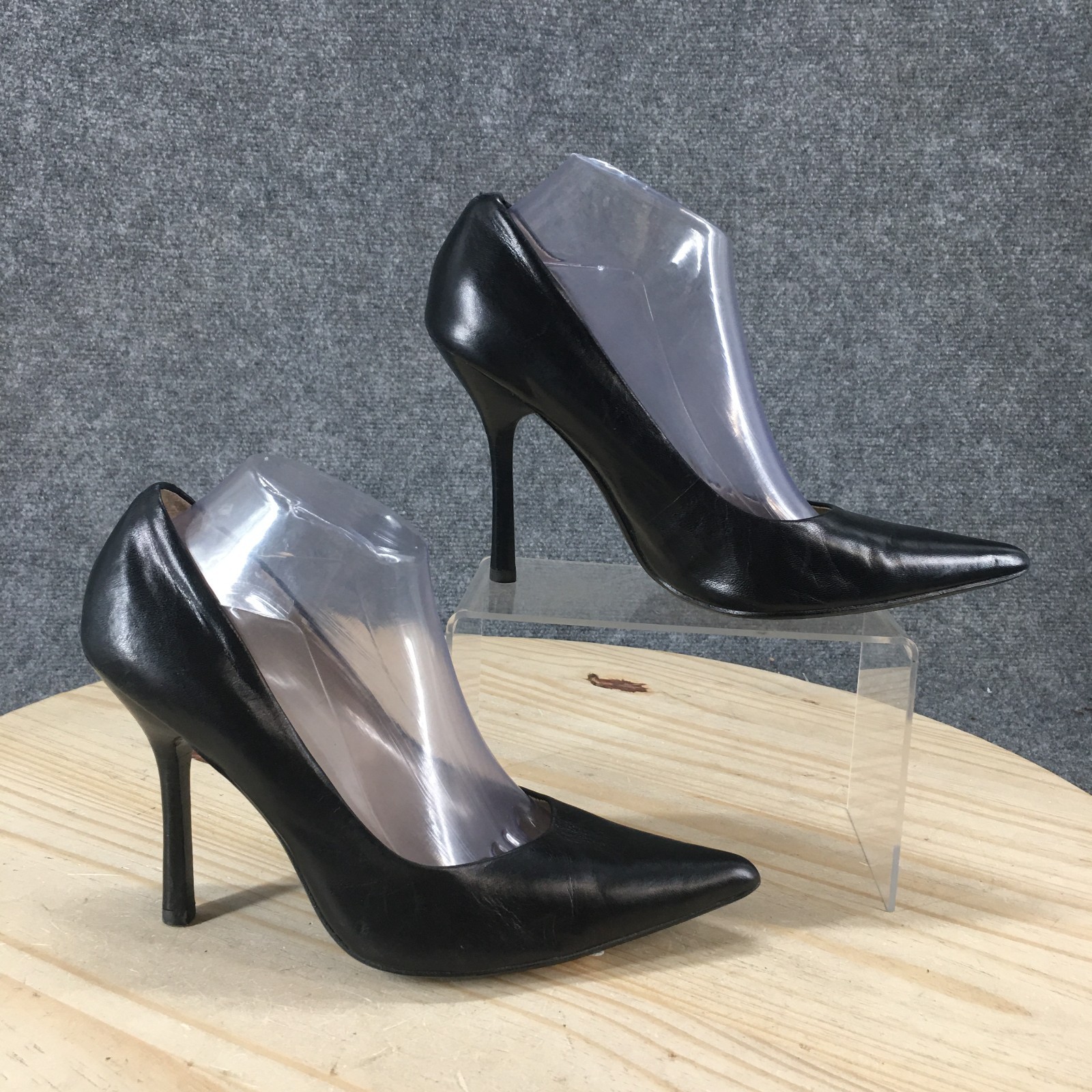 Guess Shoes Womens 9M Cadeo Pump Black Leather Pointed Toe Casual Stiletto Heels