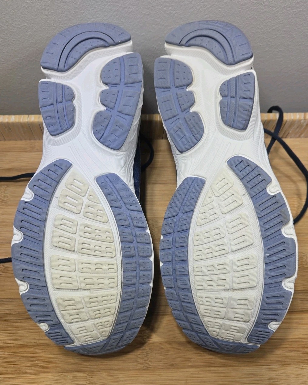 Ryka Womans 7.5 Imagine Mesh Walking Sneakers Navy Blue W/ Lavender Accents