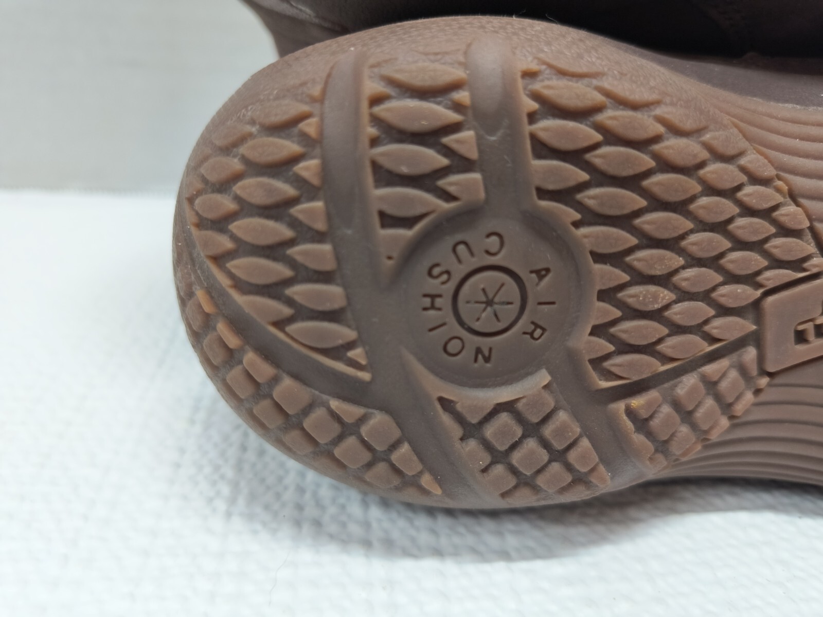 Merrell Women’s Leather Encore MId Boot Size 8 Espresso Color made in Indonesia