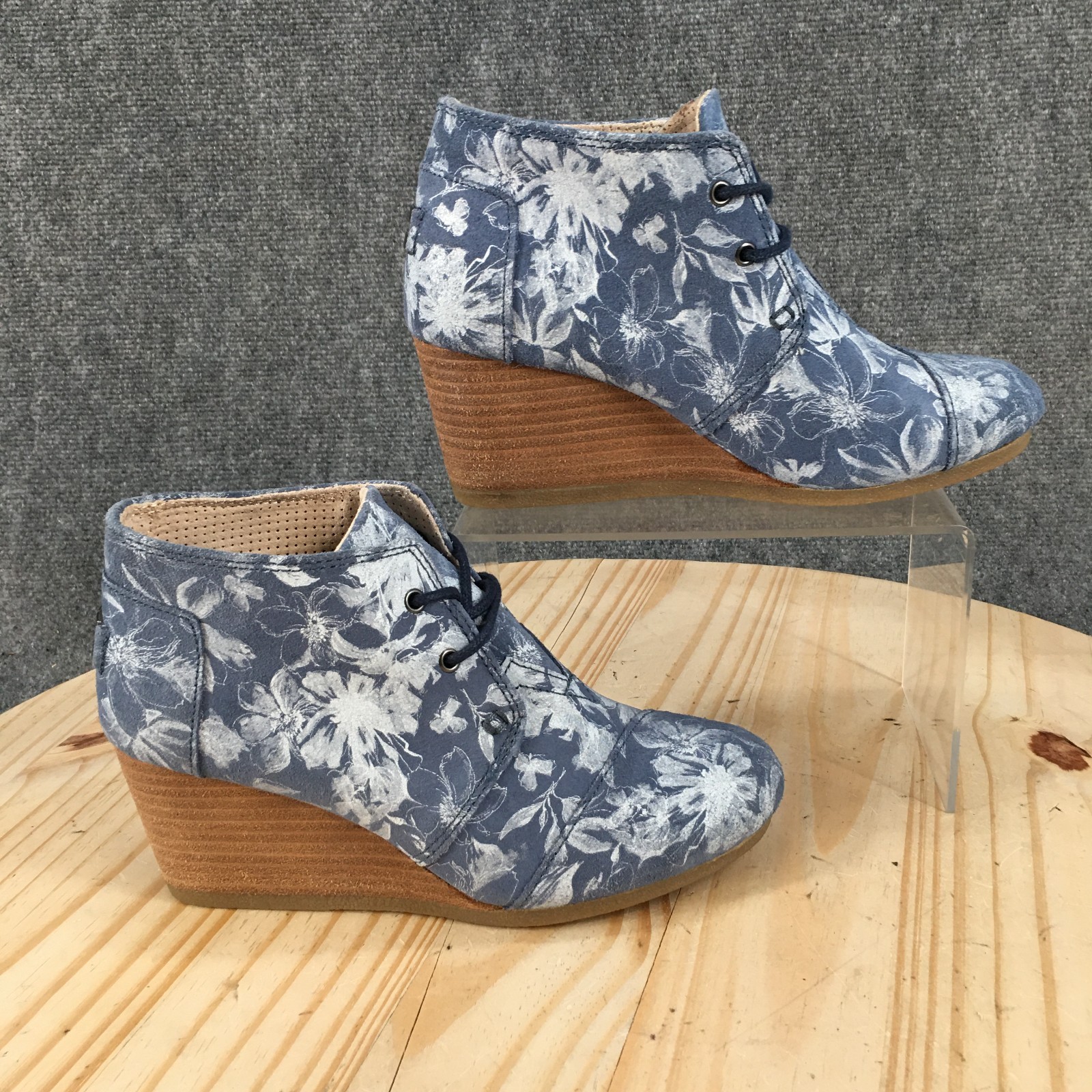 Toms Desert Boots Womens 6.5 Ankle Bootie Floral Print Casual Wedge Heels Blue