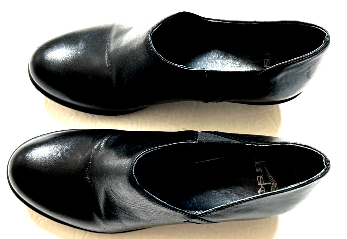 DANSKO Black Leather Euro Size 36 USA Size 5.5/6 Women’s Mint Condition Clogs