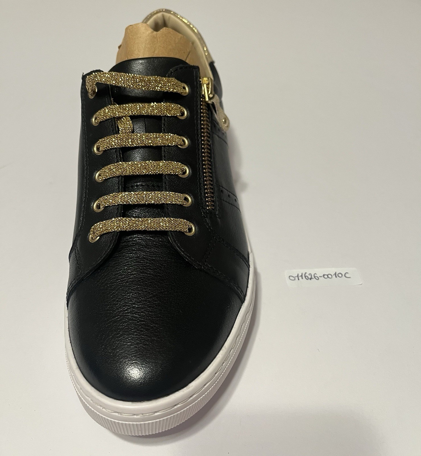 Jatarea Tara Women’s Shoes Size 8.5 Black Gold Lace-Up Sneakers New