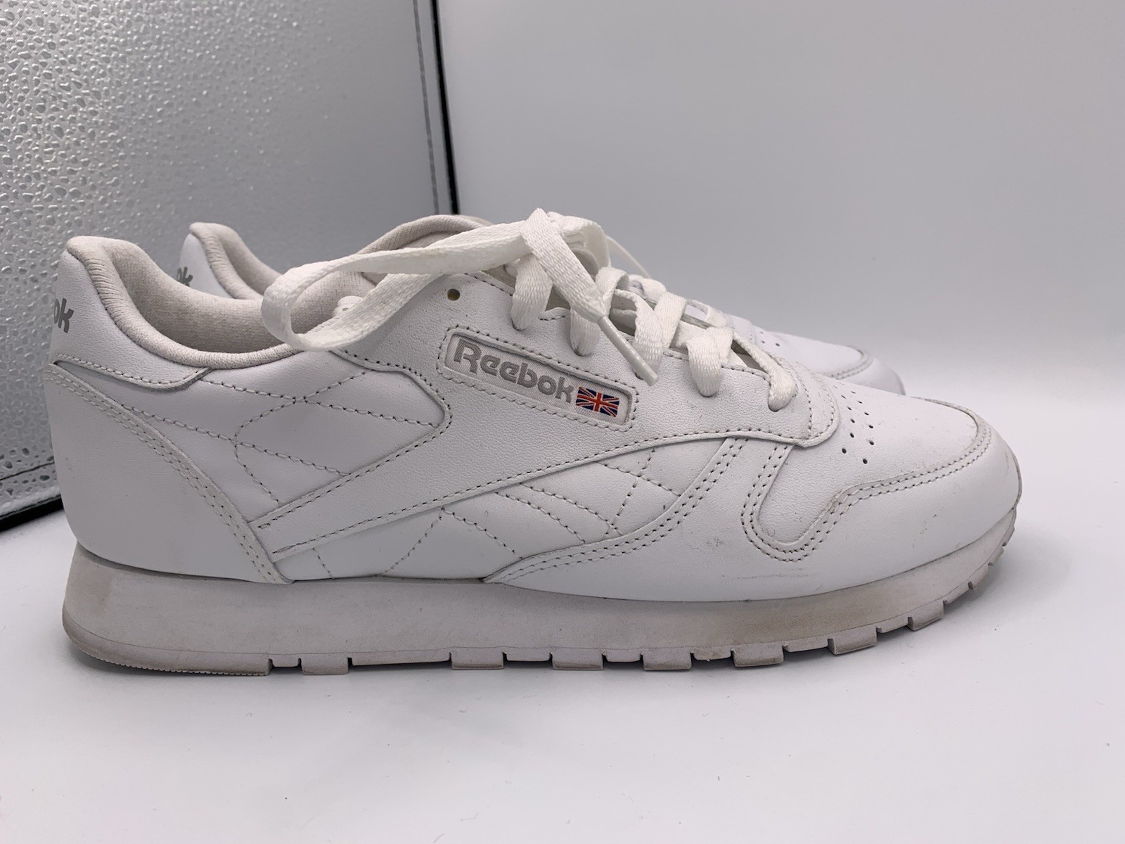 Reebok Classics Women’s Lace Up Sneaker Princess White Size 9.5