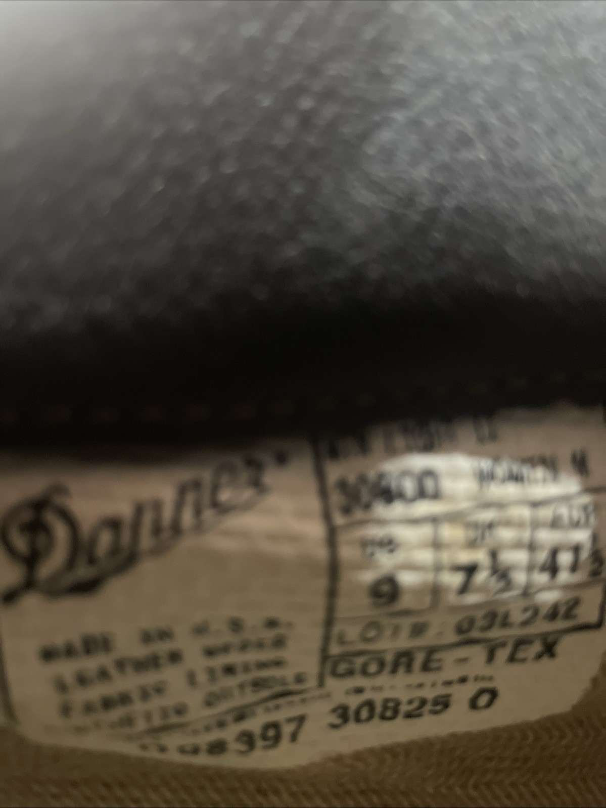 Danner Mountain Light II Women’s Hiking Boots Brown Leather Goretex Size 9 30800