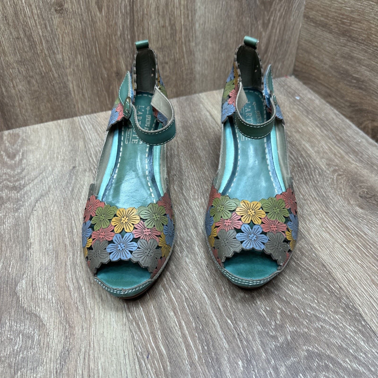 L’Artiste by Spring Step Avnia Blum Multicolor Flower Heel Sandals Size 8.5