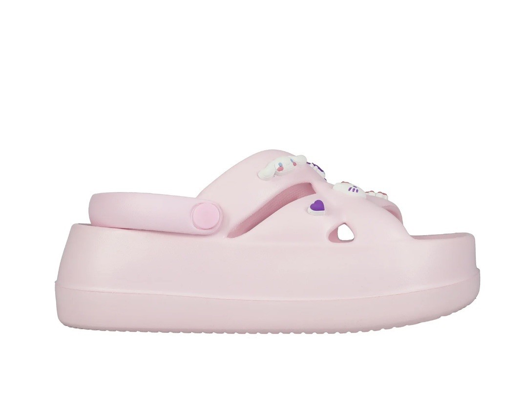 Hello Kitty & Friends Pink Platform Sandals Slides Charms Kawaii Women’s 7 NWT