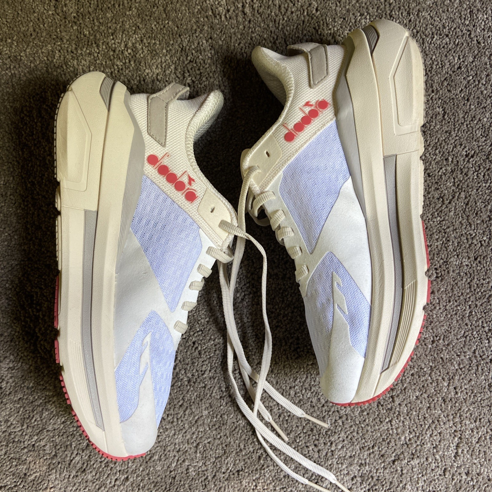 Diadora Cellula size 8.5 Sneakers Athletic Running Athleisure Comfort Designer