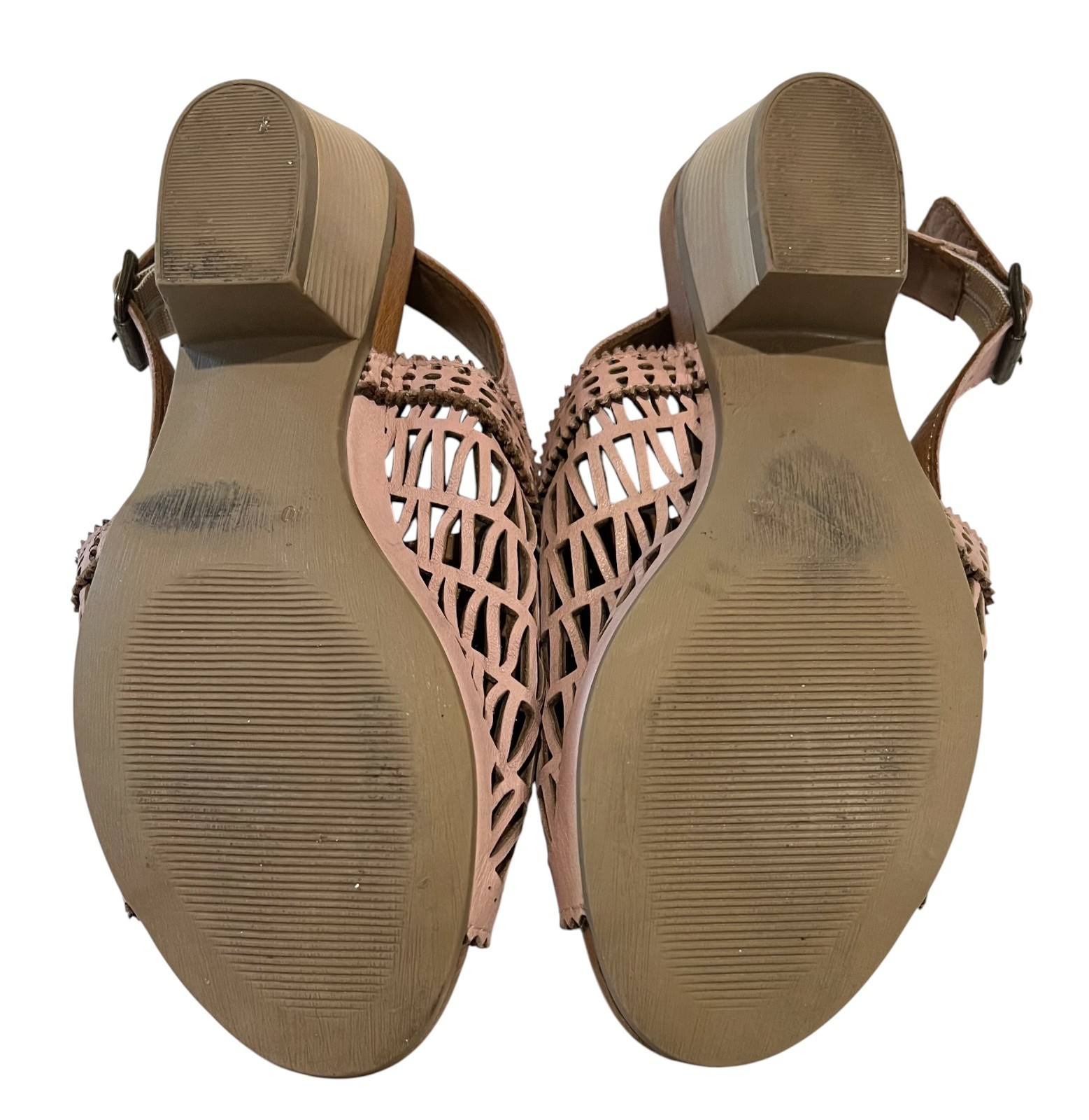 Bueno Lia Dusty Pink Laser Cut Leather Slingback Sandals 40 / 9.5 Heels Summer