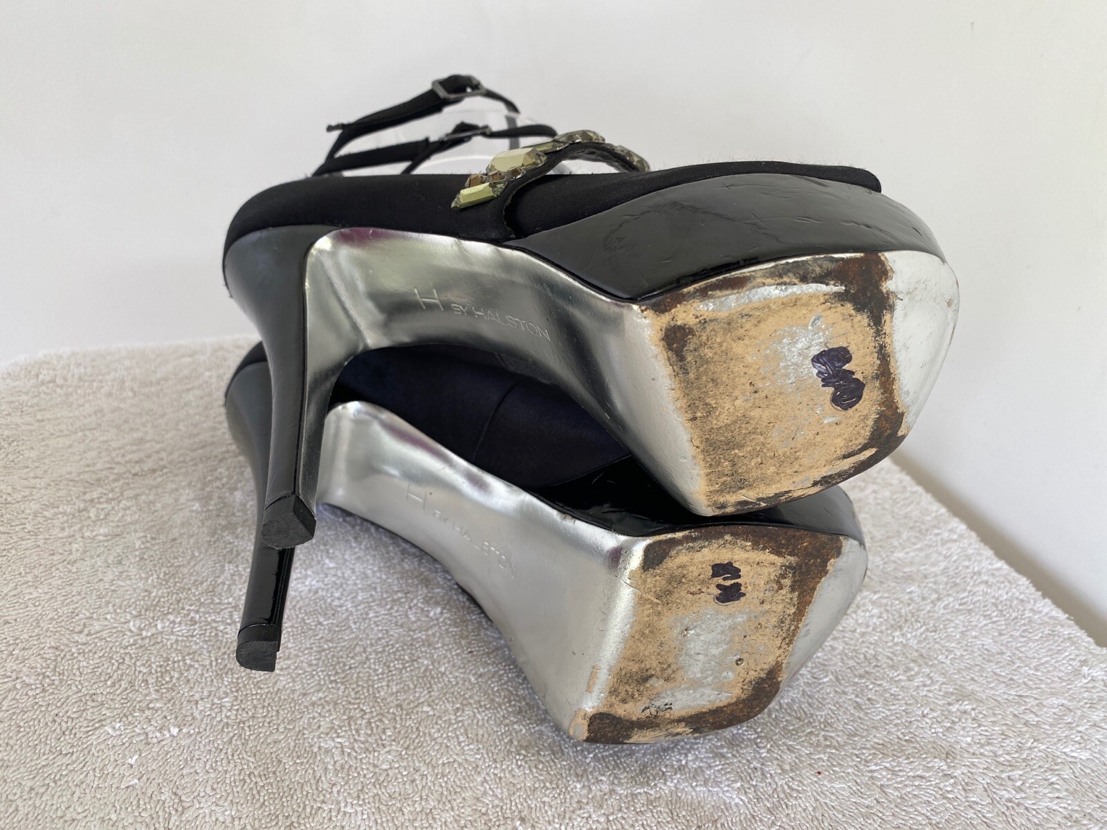 H BY HALSTON SEXY BLACK JEWELED SATIN PLATFORM GRETA PARTY HEELS 7.5 M