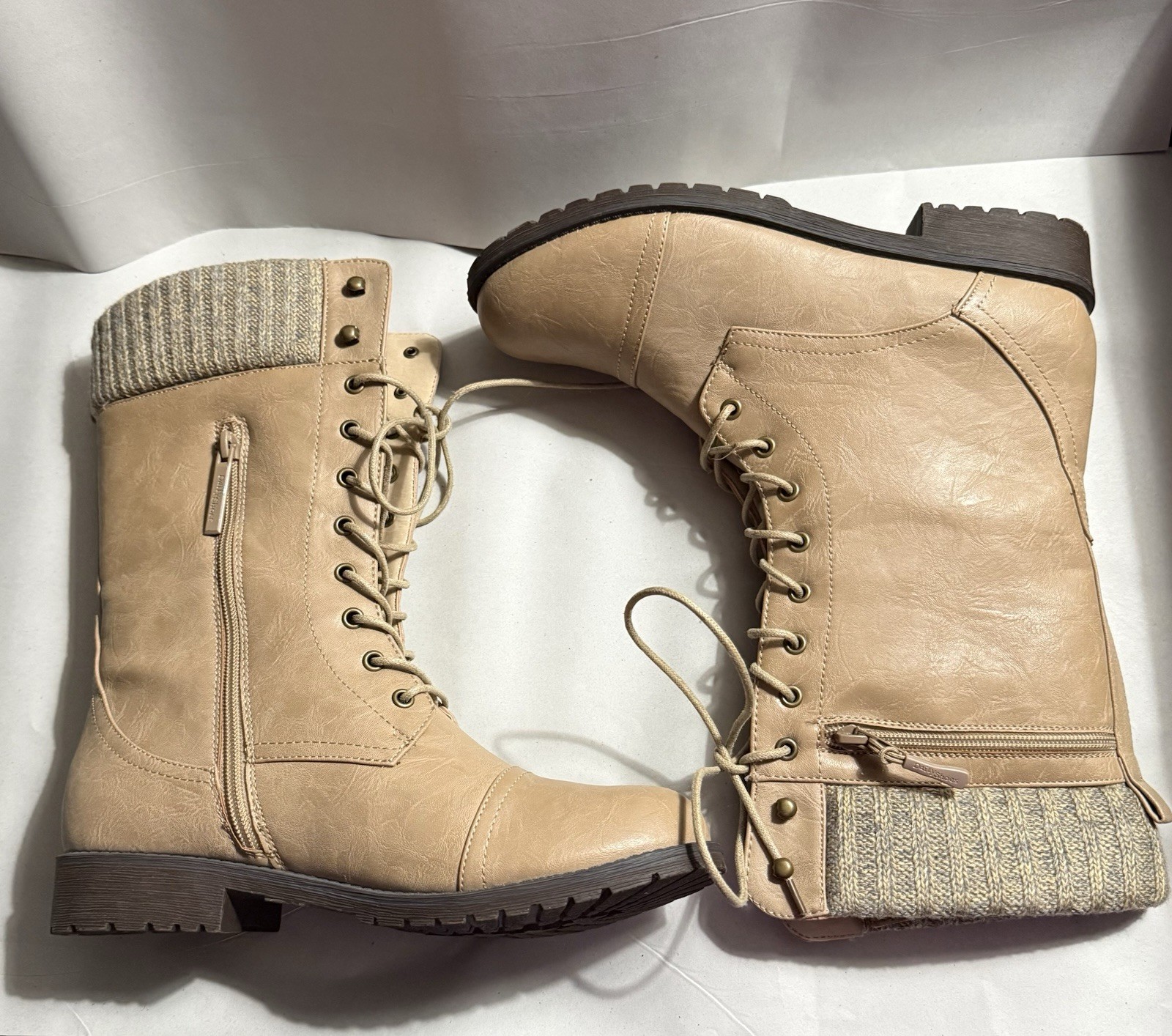 NWOB Daily Shoes Women’s Boots Size 10 Taupe with Pockets! Faux Leather Lace/Zip