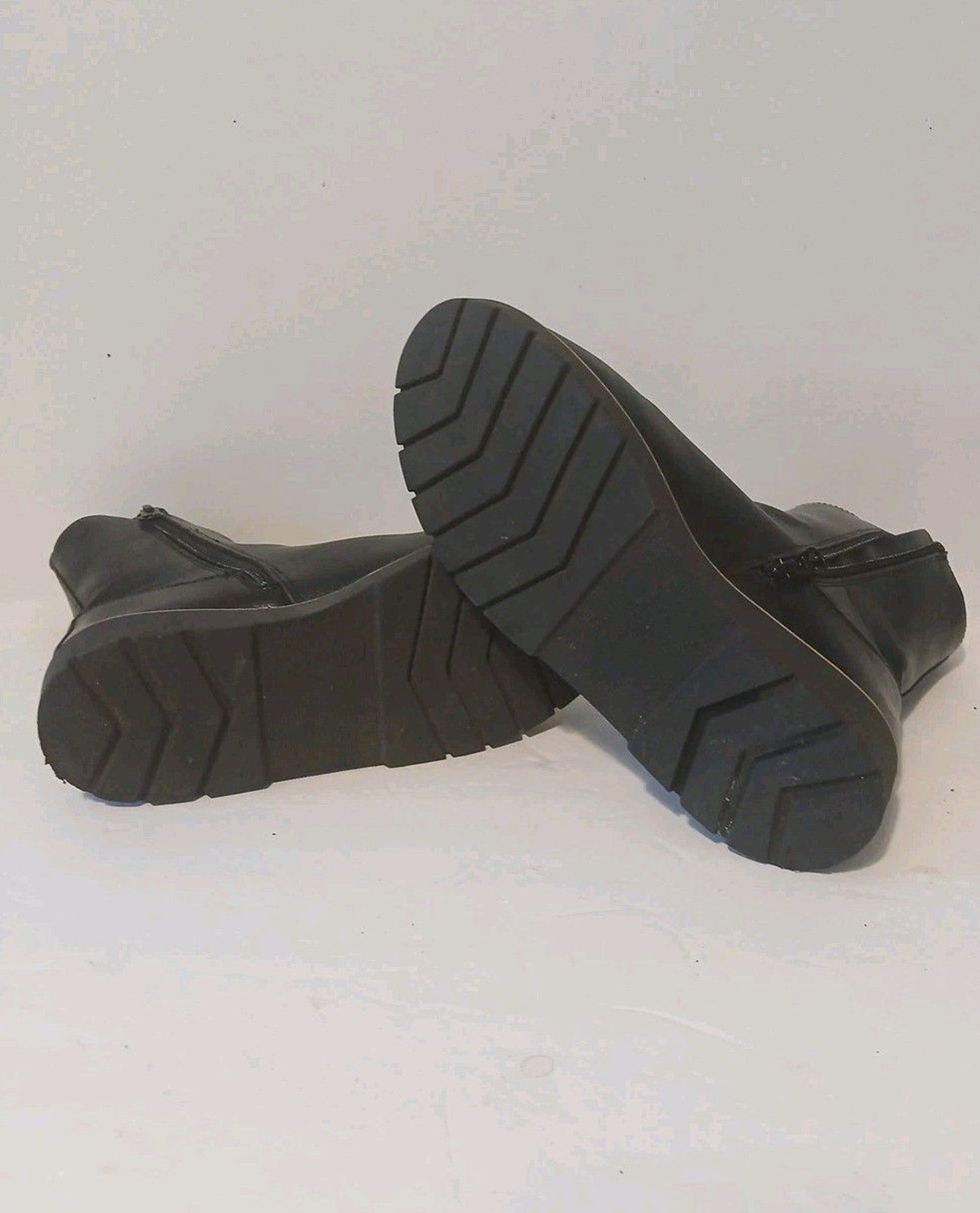 Art Class Black Ankle City Boots Womens Size 4 Side Zip Thick Sole