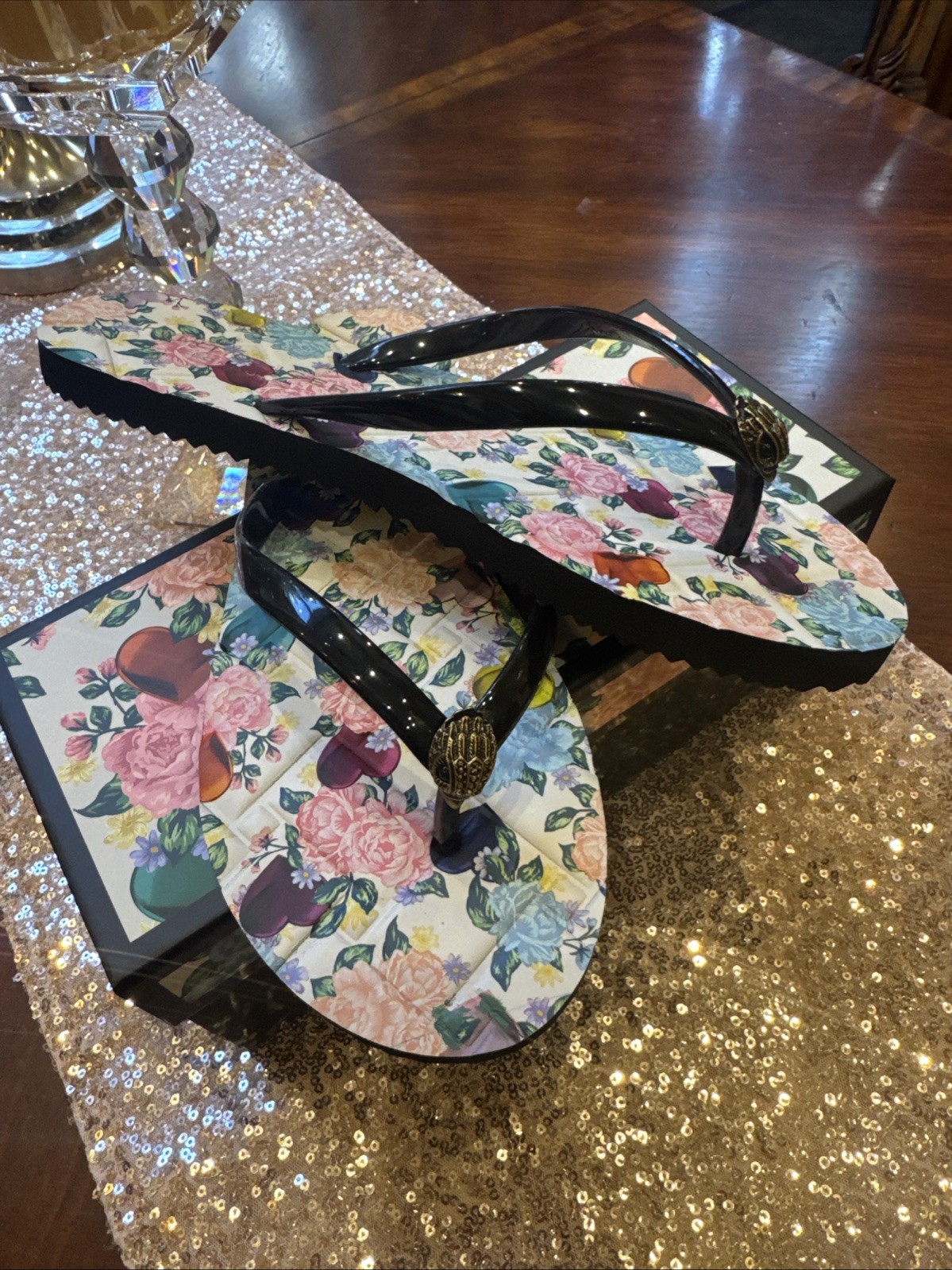 Kurt Geiger London Kensington Floral Flip Flops Sandals Women Size 8 Roses