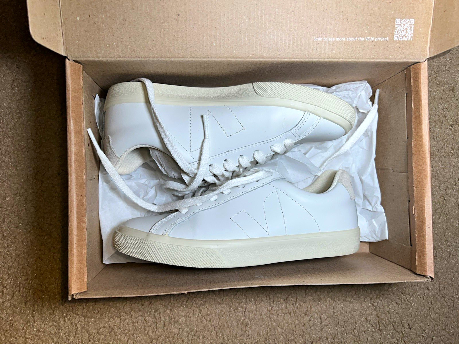 VEJA Esplar Leather Extra White Lace-Up Low Top Women’s Sneakers