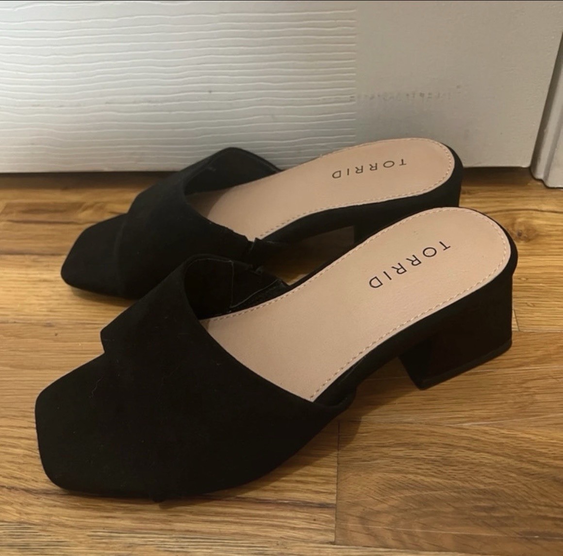 Torrid Women’s Black Mule Square Toe Block Heel Sandal Size 6w