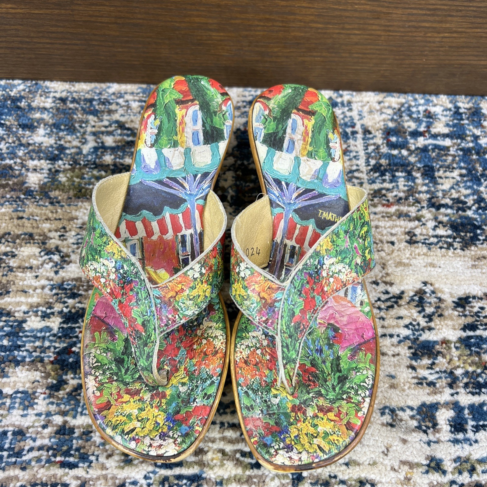 ICON Wearable Art Women Dancing Leather Wedge Sandals Womens Sz 6M
