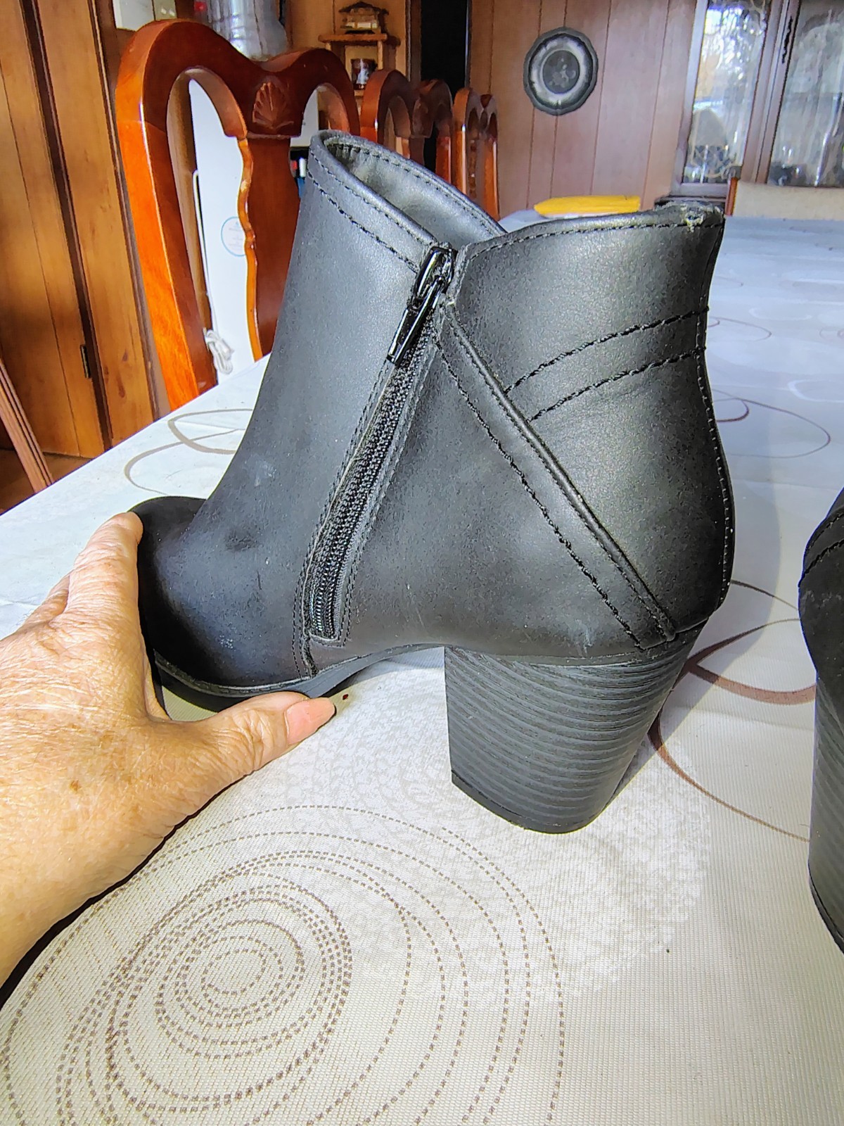 Wallflower Daydream Trendy Studded Zipper Ankle Boots Black Size 7M Block Heel