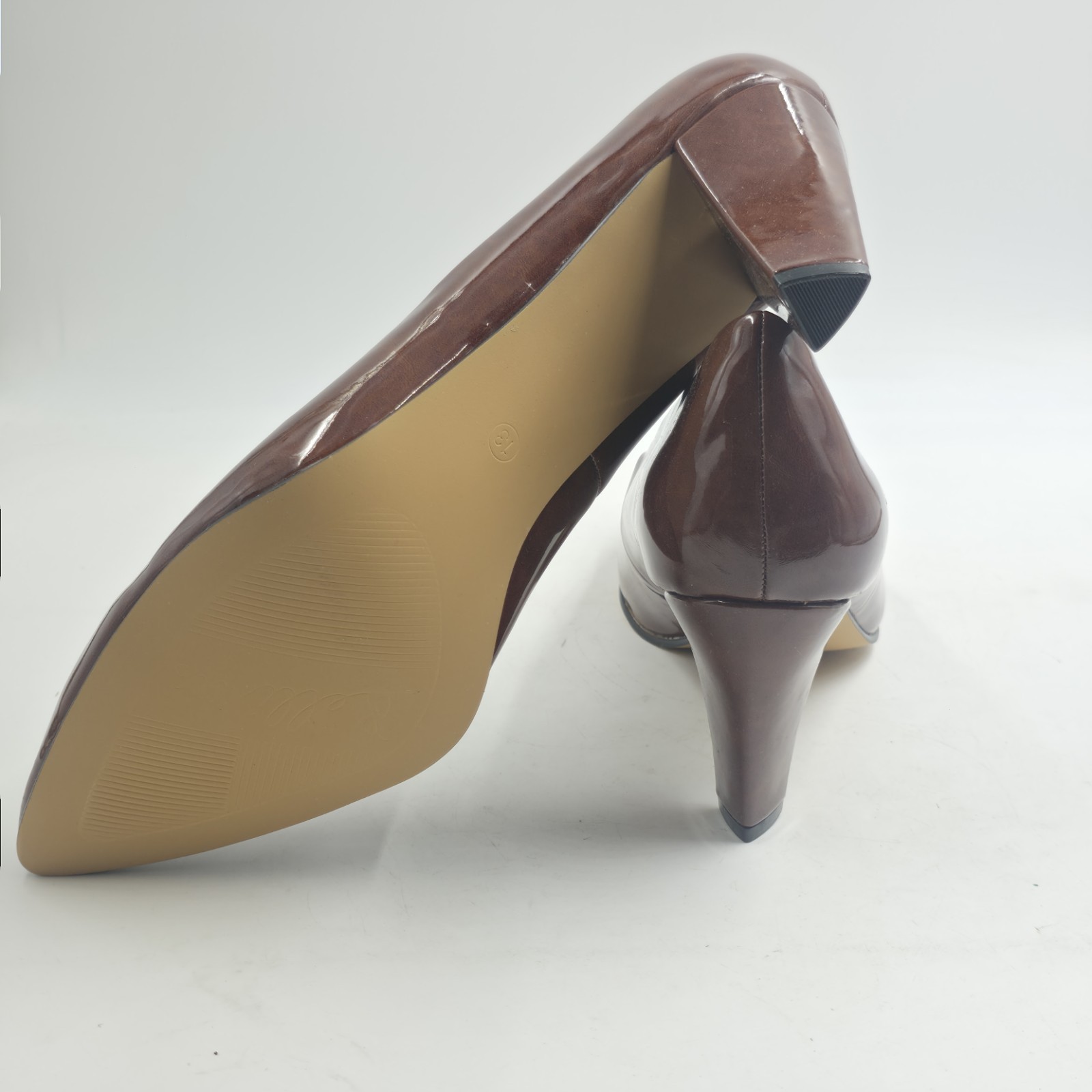 NIB Bellini Pumps, Brown shoes, Pointed Toe Womens 13 W WIDE Brand NEW