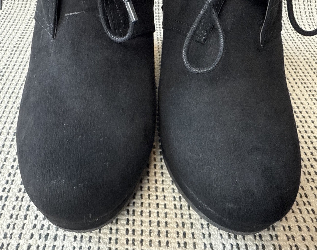 Universal Thread Womens Size 7.5 Black Suede Wedge Booties Boots Lace Up Zip Up