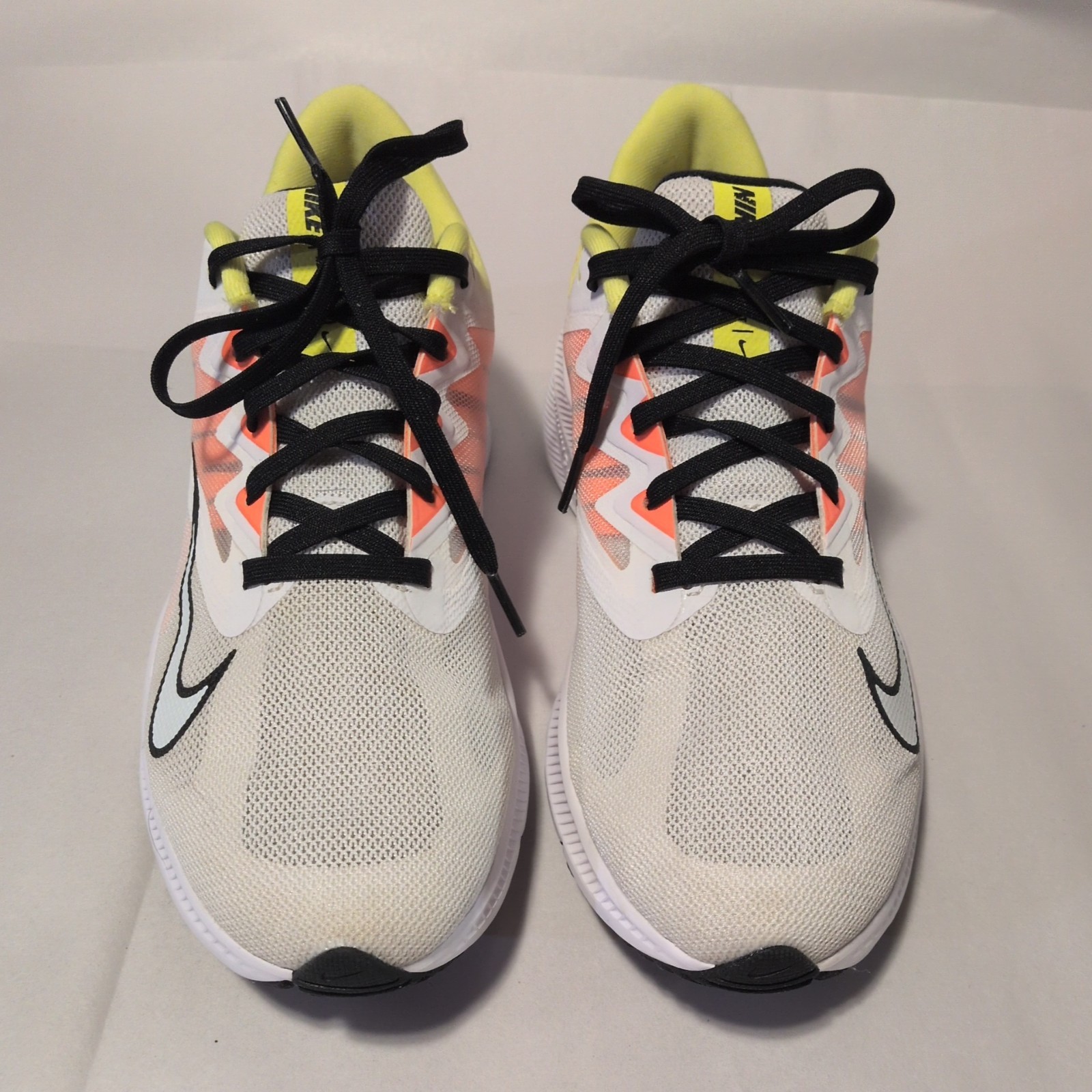 Nike Quest CD0232-107 Yellow Orange White Womens Size 9.5 Running Sneakers Shoes