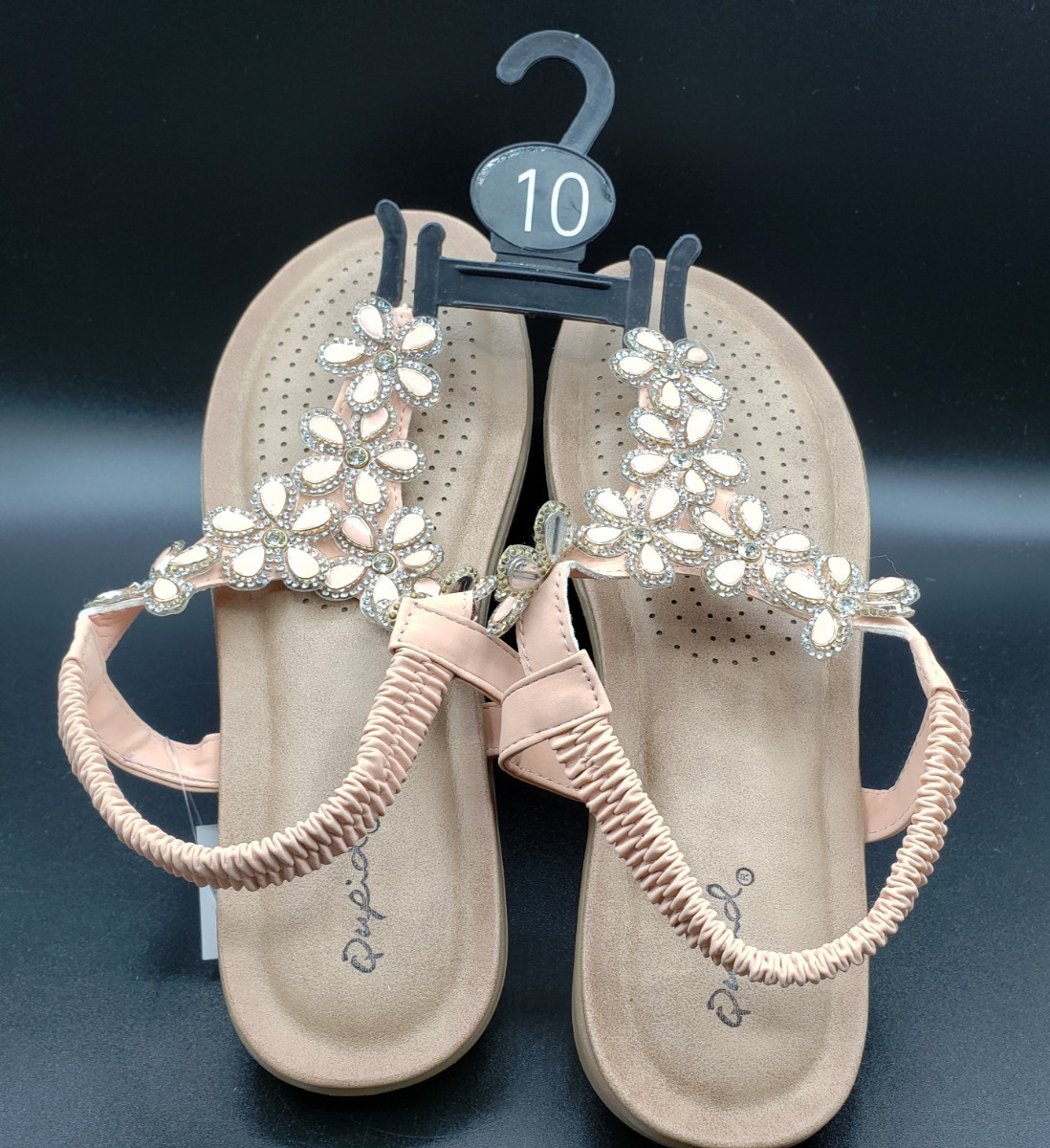 «Qupid» Womens Floral Beaded Bejeweled Rhinestone Sandals Size 10 NWT